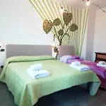 玛丽拉公寓 *